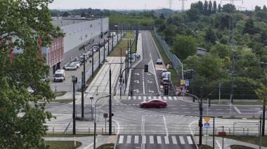 Widok na ulicę Inowłodzką od strony południowo-zachodniej